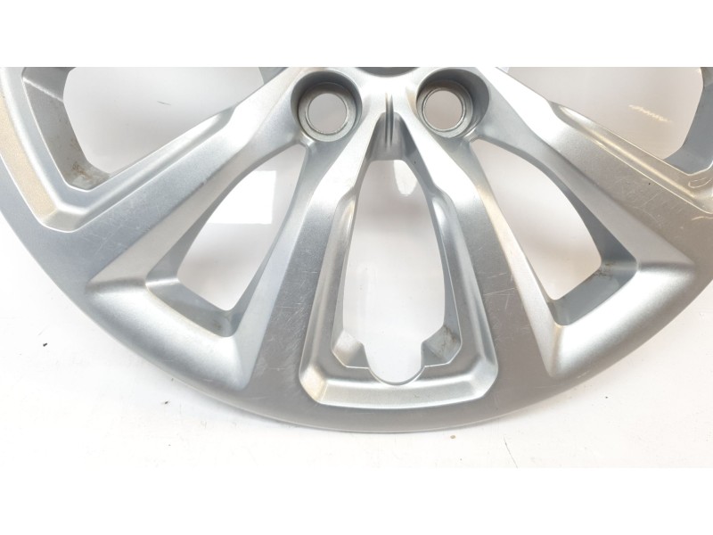 Recambio de tapacubos para hyundai kona pure referencia OEM IAM 52960J9000  