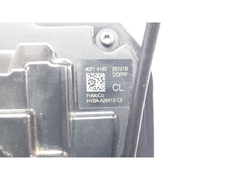 Recambio de cerradura puerta trasera izquierda para ford puma hybrid titanium design referencia OEM IAM HB1AA26413CE  