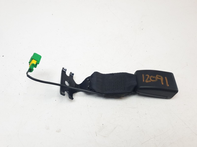 Recambio de enganche cinturon trasero central para maserati ghibli iii (m157) 3.0 referencia OEM IAM 670019306  