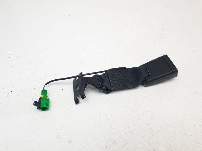 Recambio de enganche cinturon trasero central para maserati ghibli iii (m157) 3.0 referencia OEM IAM 670019306  
