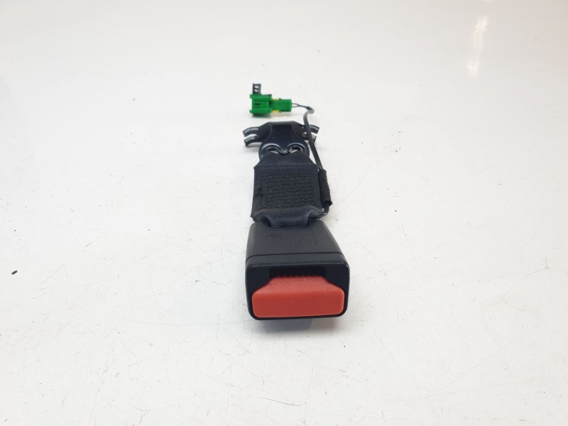 Recambio de enganche cinturon trasero central para maserati ghibli iii (m157) 3.0 referencia OEM IAM 670019306  