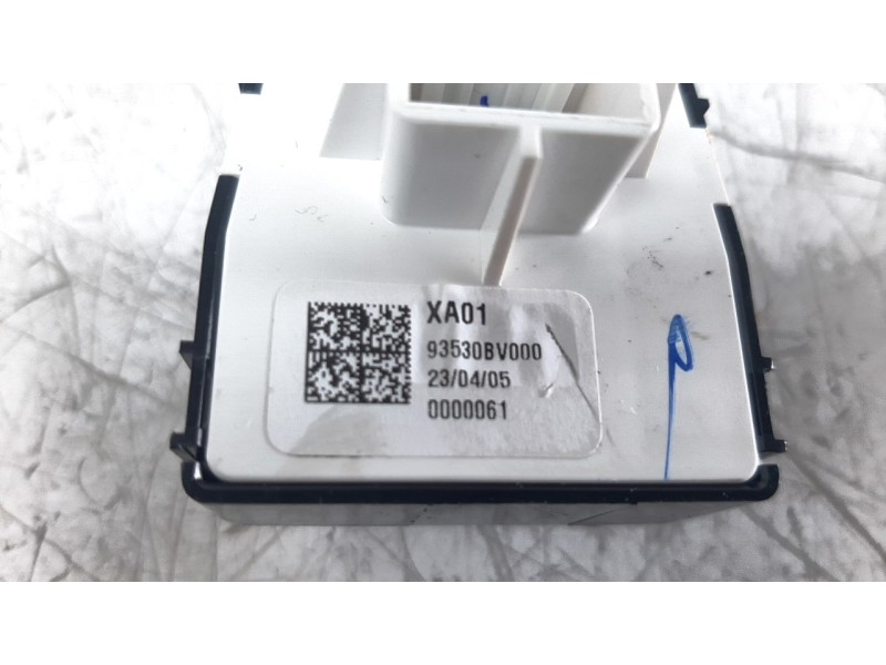 Recambio de mando retrovisor para hyundai i20 1.0 tgdi cat referencia OEM IAM 93530BV000  