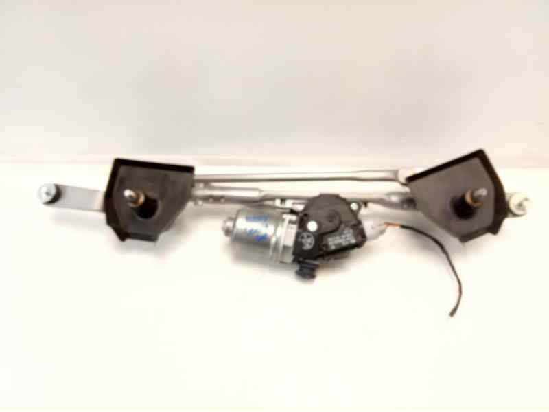 Recambio de motor limpia delantero para suzuki celerio 1.0 12v cat referencia OEM IAM 3811084M01  
