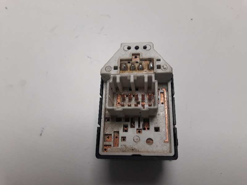 Recambio de mando retrovisor para kia sportage drive 2wd referencia OEM IAM   