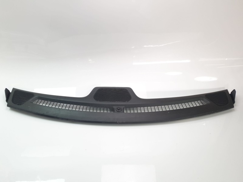 Recambio de moldura para jeep compass ii longitude 4x2 referencia OEM IAM 5UT44DX9AA  