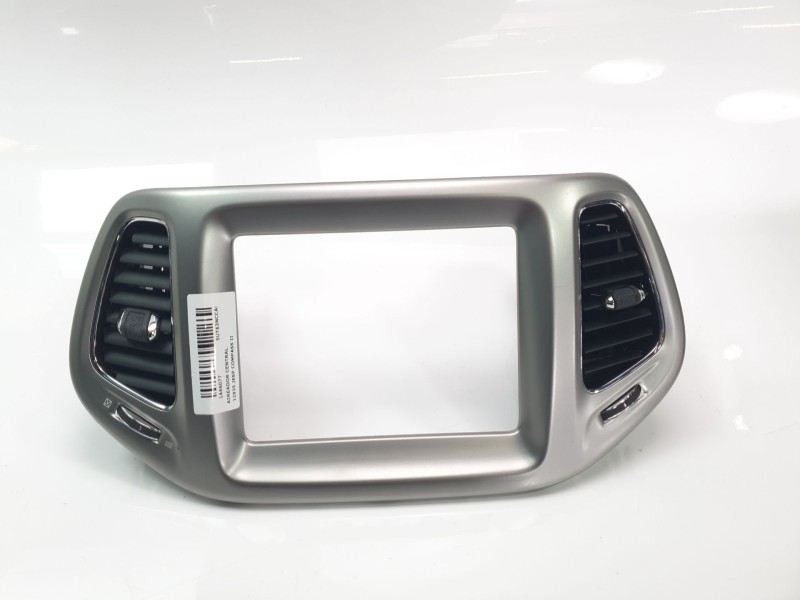 Recambio de aireador central para jeep compass ii longitude 4x2 referencia OEM IAM 5UT63NCCAB  