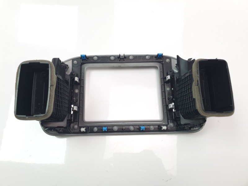 Recambio de aireador central para jeep compass ii longitude 4x2 referencia OEM IAM 5UT63NCCAB  