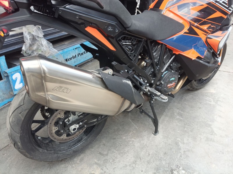 Recambio de tubo escape completo para ktm super adventure 1290 super adventure s referencia OEM IAM   