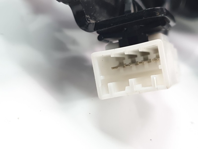 Recambio de enganche cinturon trasero derecho para hyundai kona referencia OEM IAM LY20ZA  