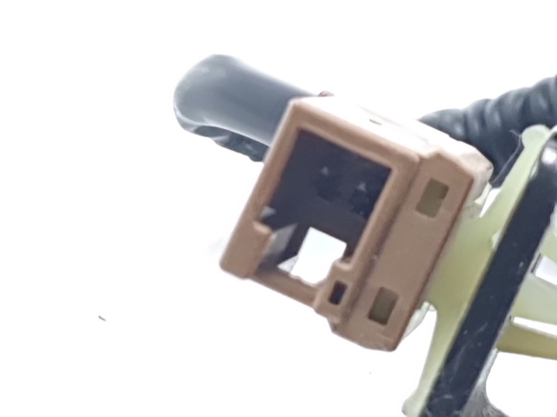 Recambio de enganche cinturon trasero izquierdo para hyundai kona referencia OEM IAM LY19ZA  