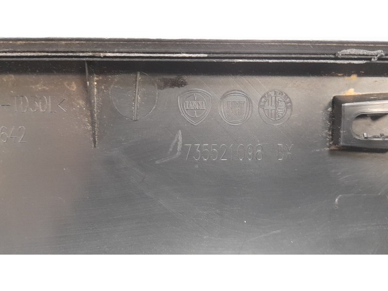 Recambio de estribo lateral para fiat panda (319) base (2020) referencia OEM IAM 735521098DX  