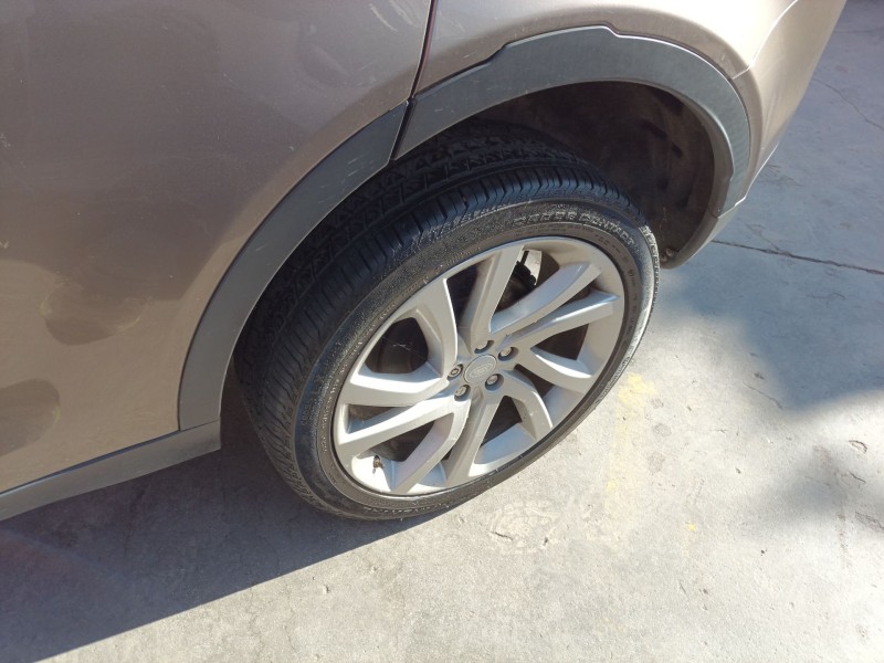 Recambio de mangueta trasera izquierda para land rover discovery sport (l550) 2.0 d 4x4 referencia OEM IAM   