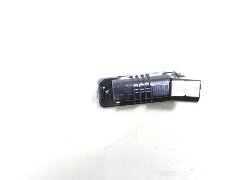 Recambio de piloto matricula para volkswagen golf v berlina (1k1) referencia OEM IAM 3D0943021A 103F23320960 VG0364360