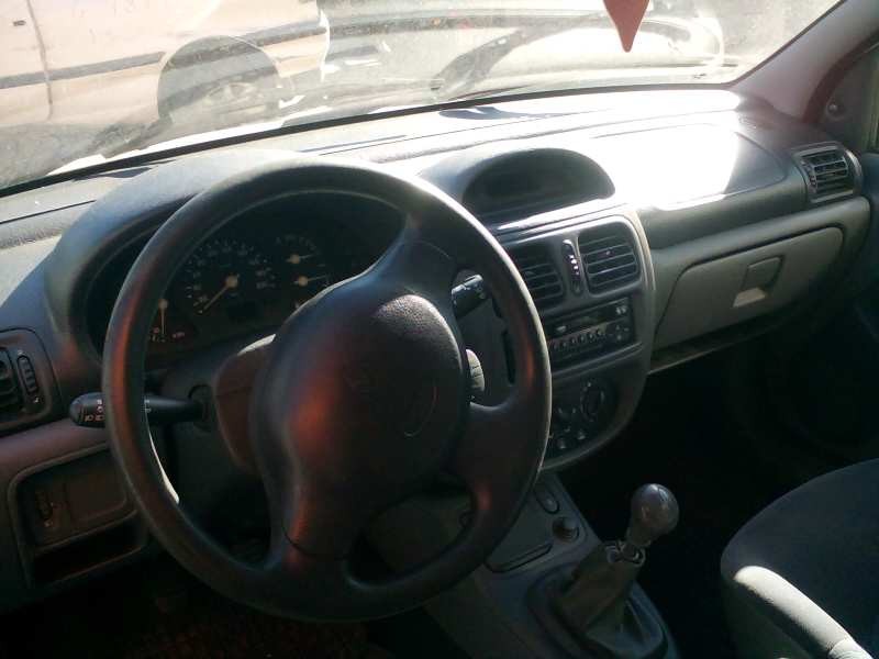 renault clio ii fase i (b/cbo) del año 1999