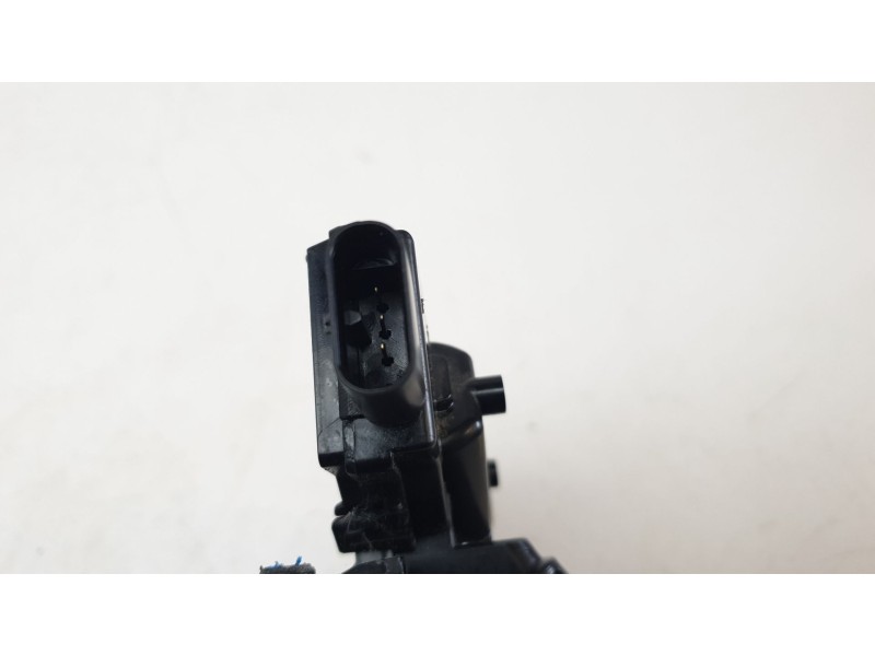 Recambio de cerradura maletero / porton para jeep compass ii 1.6 m-jet cat referencia OEM IAM 68247936AB  