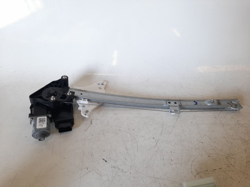 Recambio de elevalunas delantero izquierdo para hyundai i20 iii (bc3, bi3) 1.6 t-gdi referencia OEM IAM 82403Q0010  