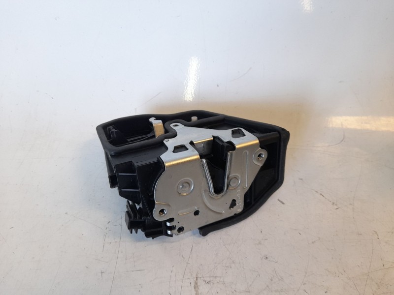 Recambio de cerradura puerta delantera derecha para bmw z4 roadster (e89) sdrive 23i referencia OEM IAM 7202146  