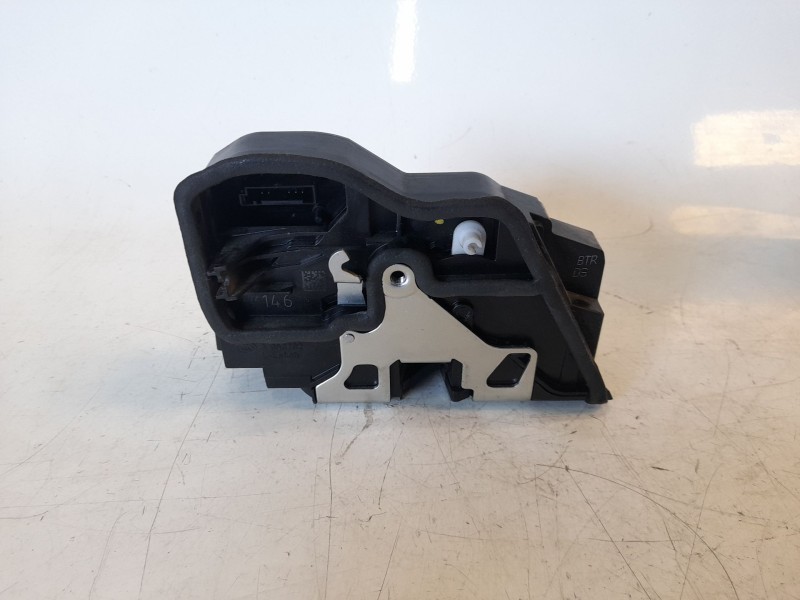Recambio de cerradura puerta delantera derecha para bmw z4 roadster (e89) sdrive 23i referencia OEM IAM 7202146  