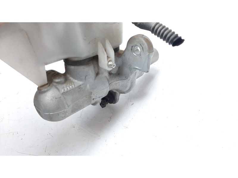 Recambio de bomba freno para mercedes-benz clase a (w176) 2.1 cdi cat referencia OEM IAM A2464300301  