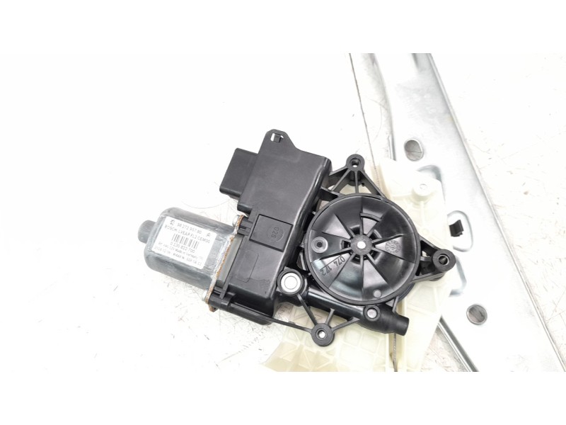 Recambio de elevalunas delantero derecho para citroen c4 cactus shine referencia OEM IAM 9833196080  