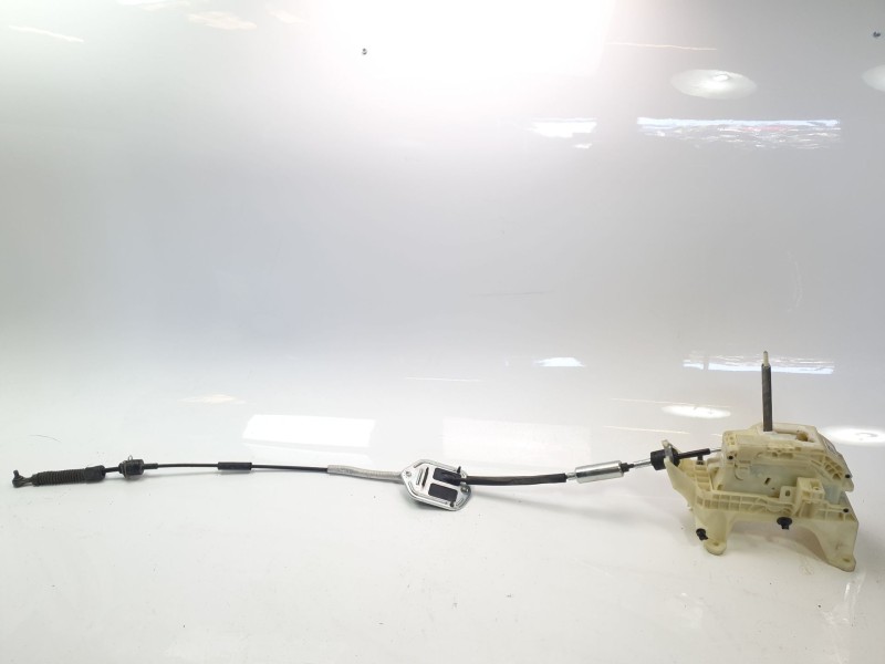 Recambio de palanca cambio para hyundai kona referencia OEM IAM 46700J9200  