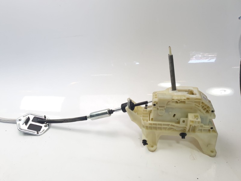Recambio de palanca cambio para hyundai kona referencia OEM IAM 46700J9200  