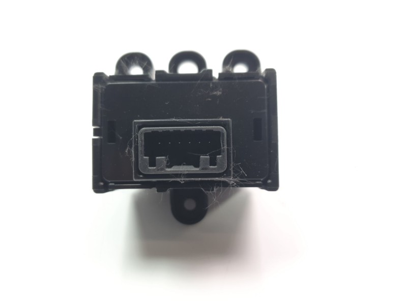 Recambio de warning para hyundai kona referencia OEM IAM 93790J9AA0  