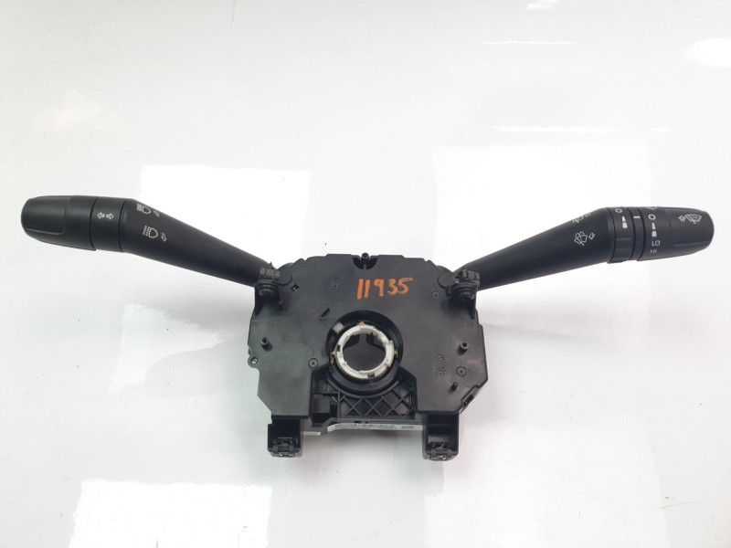 Recambio de mando multifuncion para jeep compass ii longitude 4x2 referencia OEM IAM 6UE06LXHAA  