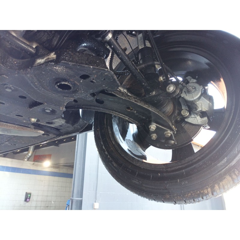 Recambio de brazo suspension inferior delantero izquierdo para mg mg zs suv 1.5 vti referencia OEM IAM 11048892  