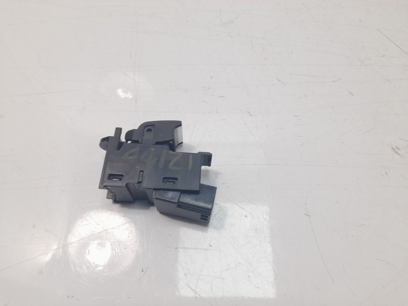 Recambio de mando elevalunas trasero izquierdo para land rover discovery sport (l550) 2.0 d 4x4 referencia OEM IAM LR059773  