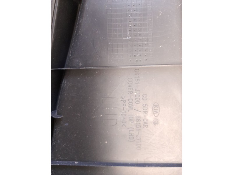 Recambio de torpedo para kia xceed drive referencia OEM IAM 86151J7000  