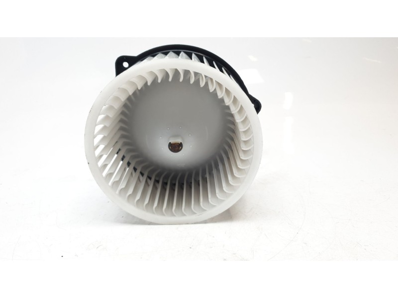 Recambio de ventilador calefaccion para kia xceed drive referencia OEM IAM 97113J7000  