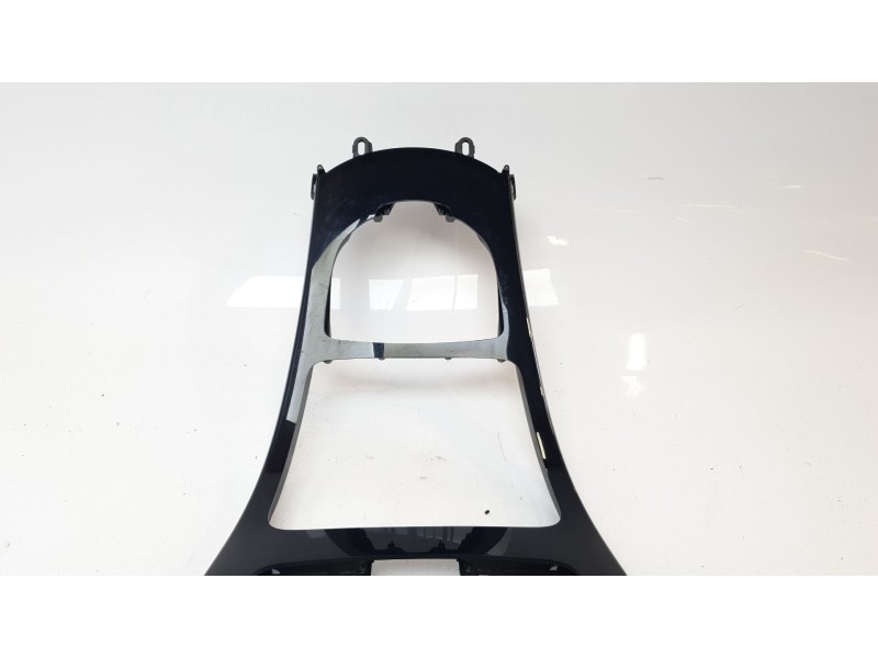 Recambio de aireador central para mercedes-benz clase c (w205) familiar 2.1 cdi cat referencia OEM IAM A2056805107  