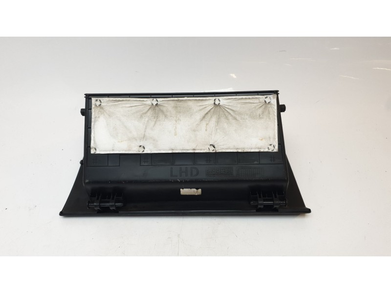 Recambio de guantera para kia xceed drive referencia OEM IAM 84510J7000WK  