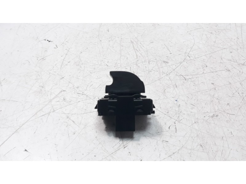 Recambio de mando elevalunas delantero derecho para renault megane iv berlina 5p 1.5 dci diesel fap energy referencia OEM IAM 25