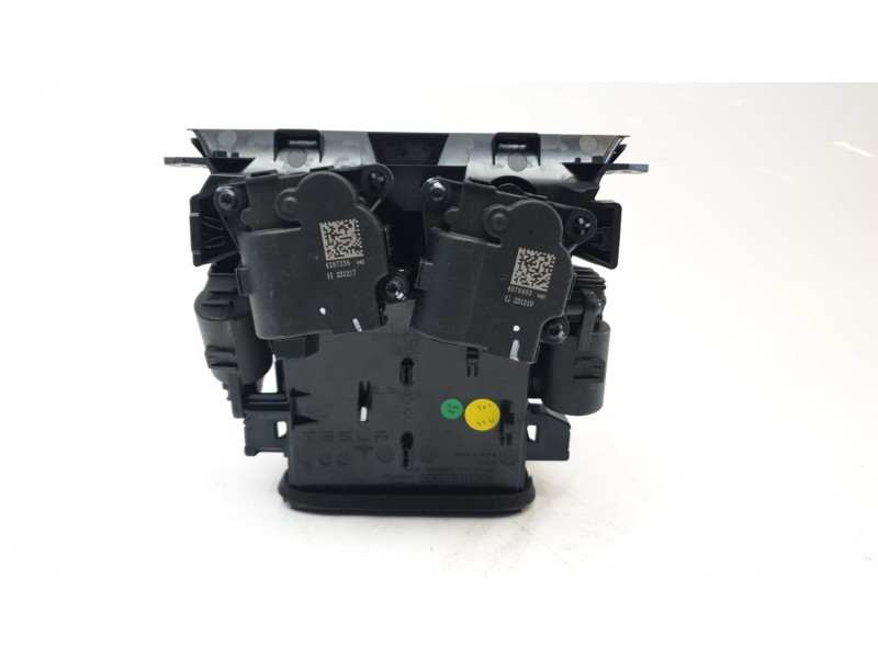 Recambio de aireador central para tesla model 3 (5yj3) ev awd referencia OEM IAM 173342310  