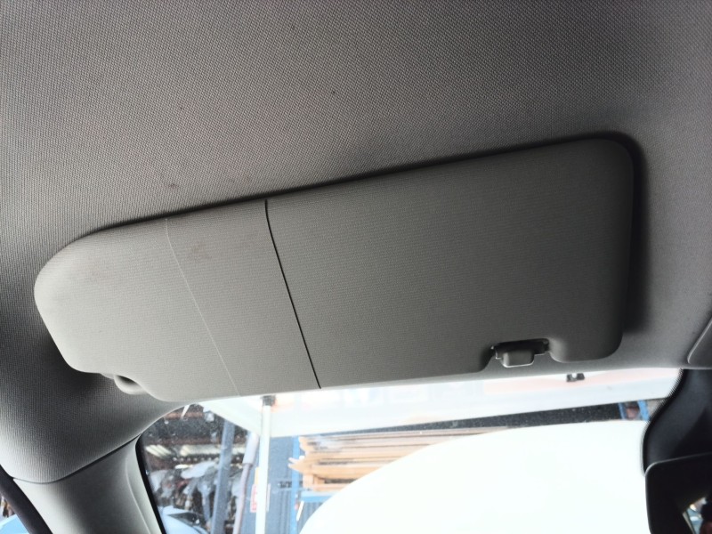 Recambio de parasol izquierdo para mg mg zs suv 1.5 vti referencia OEM IAM   
