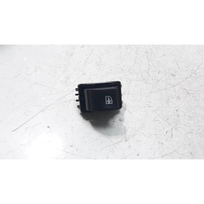 Recambio de mando elevalunas trasero izquierdo para renault megane iv berlina 5p 1.5 dci diesel fap energy referencia OEM IAM 25