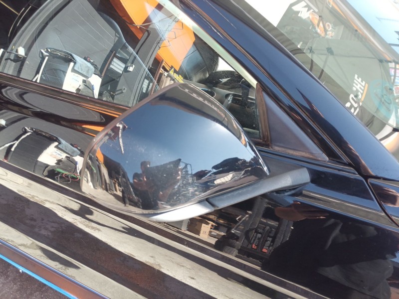 Recambio de retrovisor derecho para ford mustang gt referencia OEM IAM   