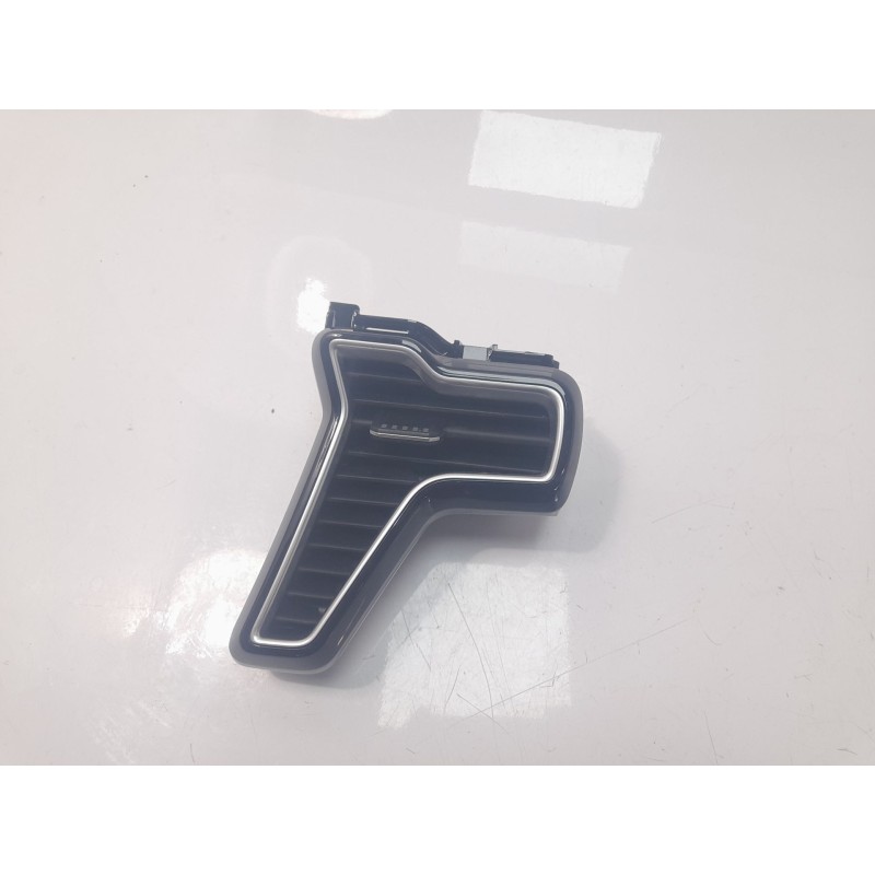 Recambio de rejilla aireadora para kia sportage referencia OEM IAM 97480R2000  