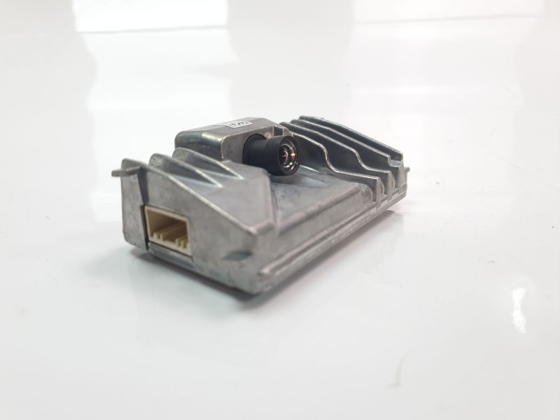 Recambio de camara vision frontal para hyundai kona referencia OEM IAM 99211CM000  