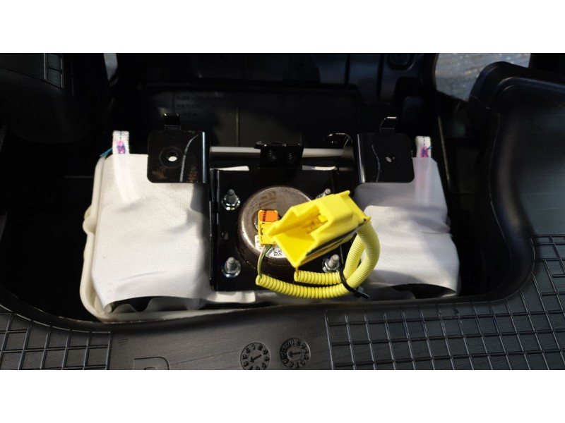 Recambio de kit airbag para jeep compass ii 1.6 m-jet cat referencia OEM IAM 6KU70DX9AJ  