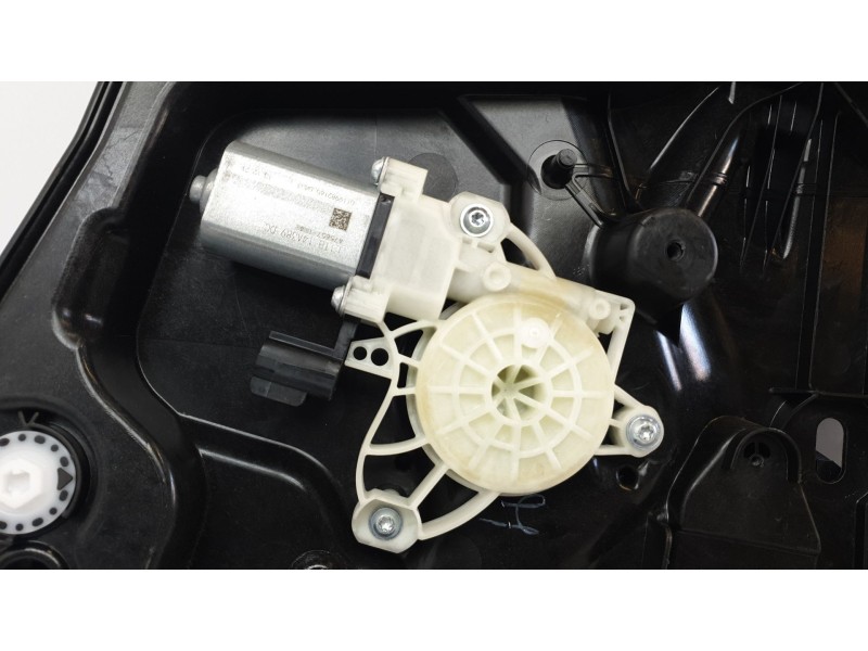 Recambio de elevalunas delantero derecho para ford puma hybrid titanium design referencia OEM IAM L1TBS27000CE  