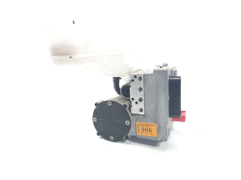 Recambio de abs para hyundai kona referencia OEM IAM 58500CM1000  