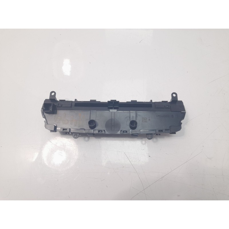 Recambio de mando multifuncion para mercedes-benz clase c (w205) familiar 2.1 cdi cat referencia OEM IAM A2059054601  