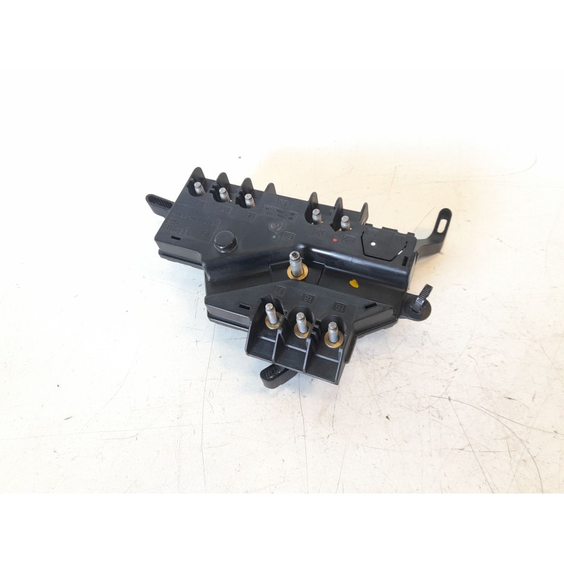 Recambio de caja reles / fusibles para mercedes-benz clase s (w222) lim. 3.0 cdi cat referencia OEM IAM A2225402550  