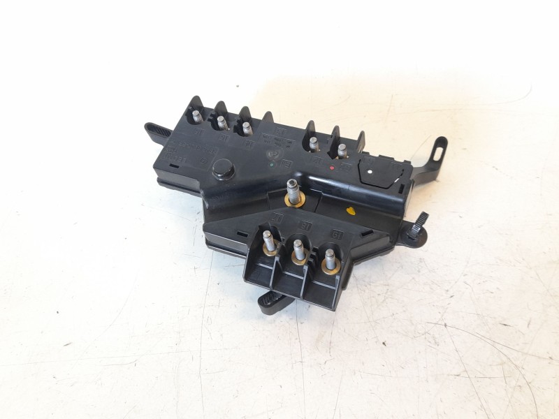 Recambio de caja reles / fusibles para mercedes-benz clase s (w222) lim. 3.0 cdi cat referencia OEM IAM A2225402550  