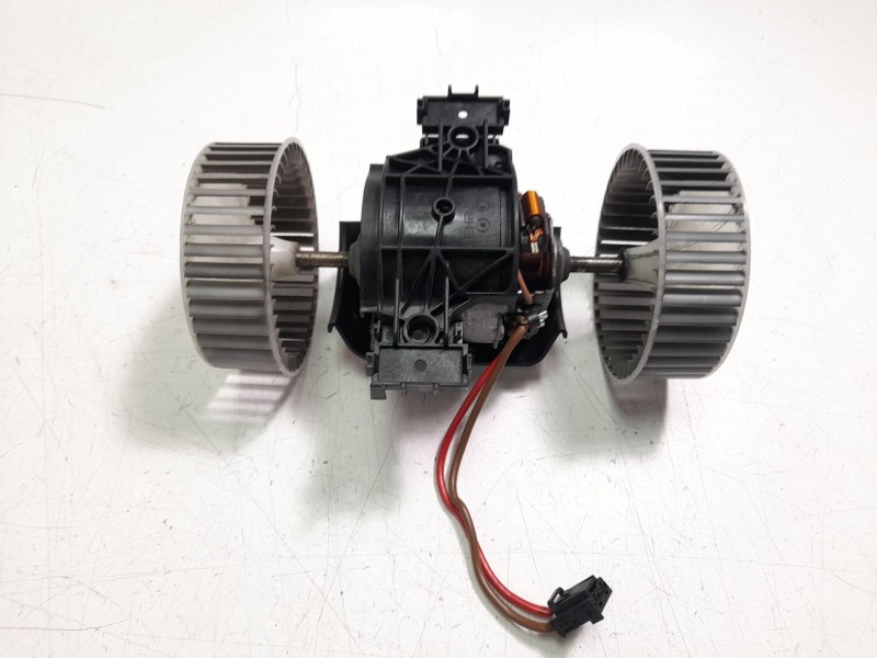 Recambio de ventilador calefaccion para mercedes-benz clase s (w222) lim. 3.0 cdi cat referencia OEM IAM A2228202214  