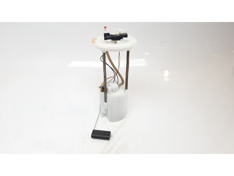 Recambio de bomba combustible para jeep renegade limited 4x4 referencia OEM IAM 52184685  