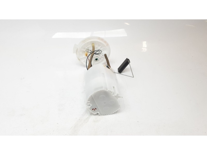 Recambio de bomba combustible para jeep renegade limited 4x4 referencia OEM IAM 52184685  